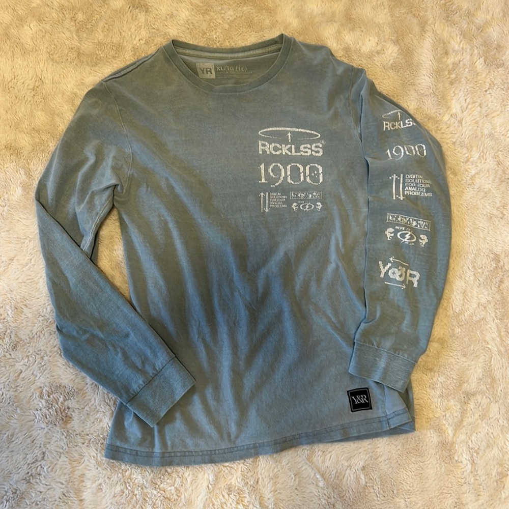🌻2/$10🌻 Distressed blue long sleeve shirt, youth xl, Young & Reckless